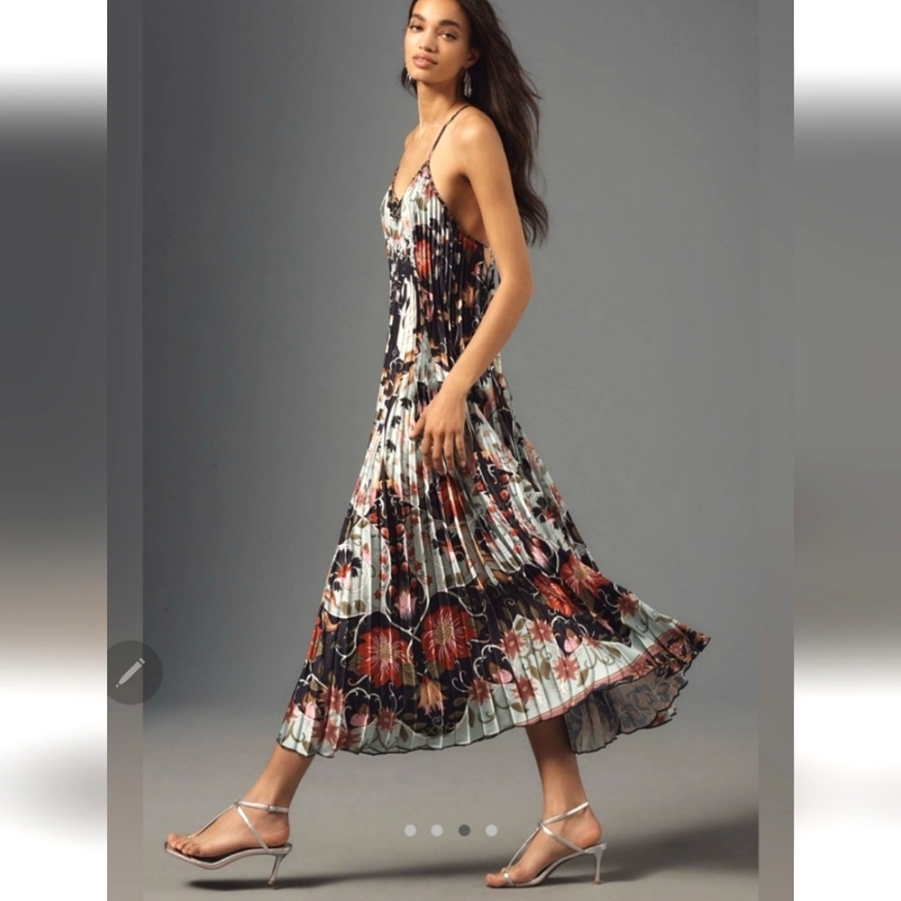 NWT$280 FARM RIO Blue Flowing Beauty Pleated Sleeveless Midi Dress Size Large - Picture 2 of 16